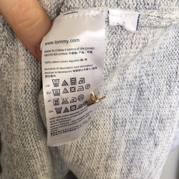 Tommy Hilfiger ~ sweater with collar - Picture 5 of 6